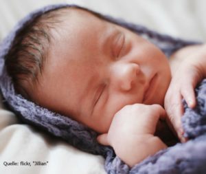 Baby-hat-Schnupfen-Hausmittel